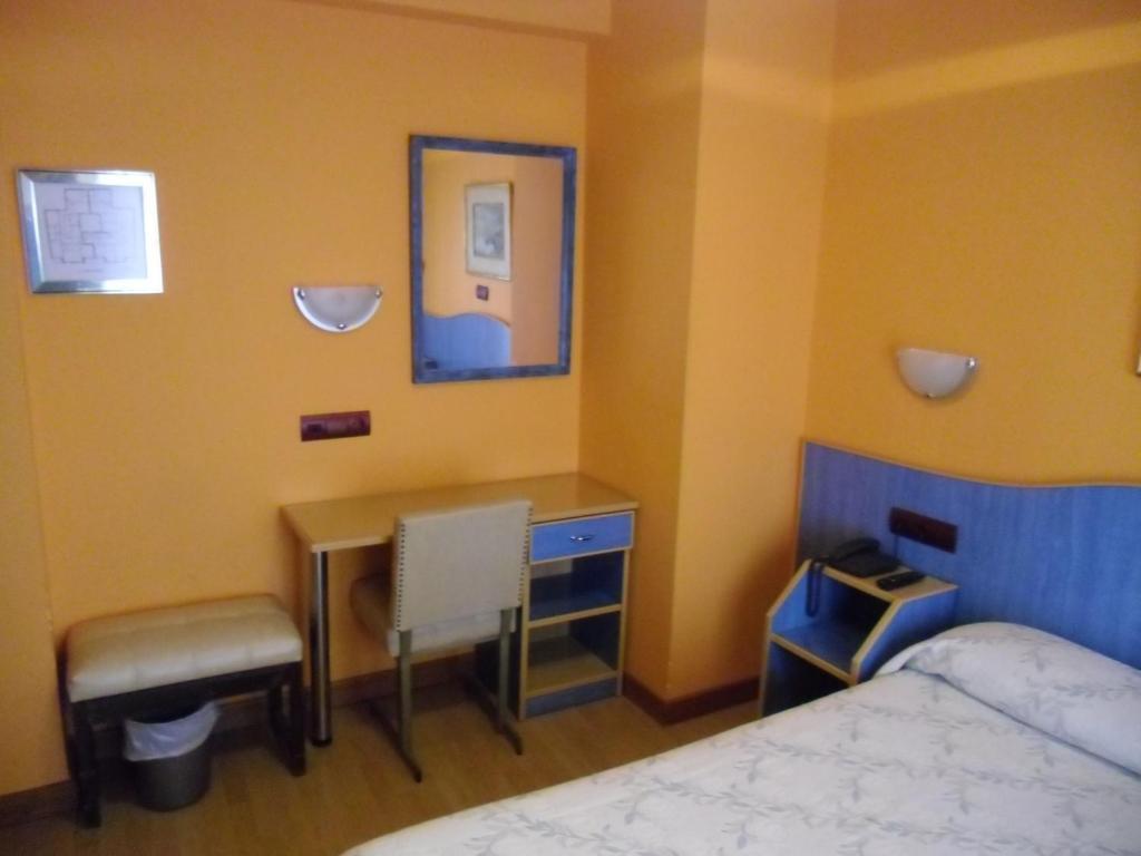 Hostal Don Suero León Zimmer foto